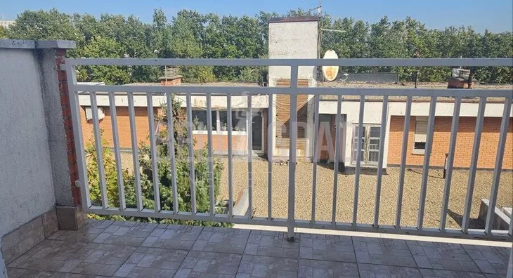 Četvoroiposoban stan | 4zida