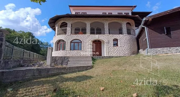 4-etažna kuća | 4zida
