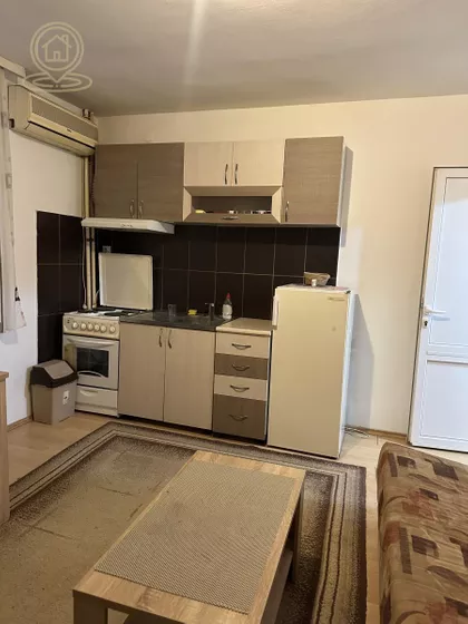 Ekonomski/Pravni Fakultet | 4zida.rs