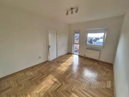 Gradska Bolnica | 4zida.rs