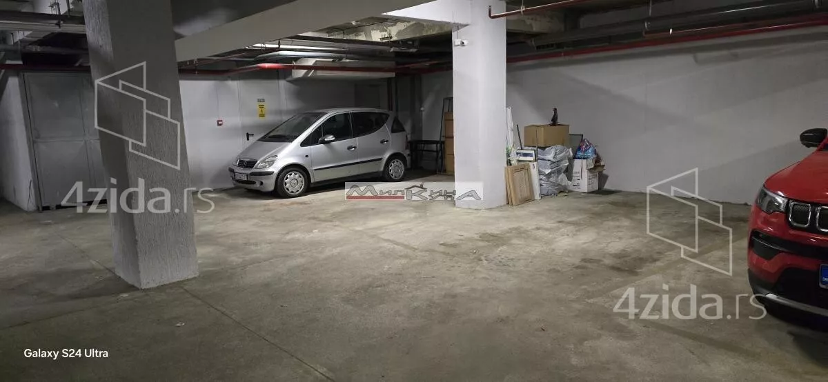 Garaža | 4zida