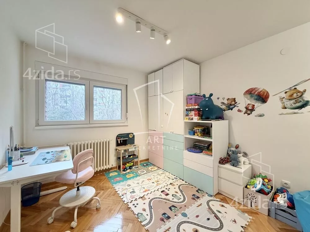 Četvorosoban stan | 4zida