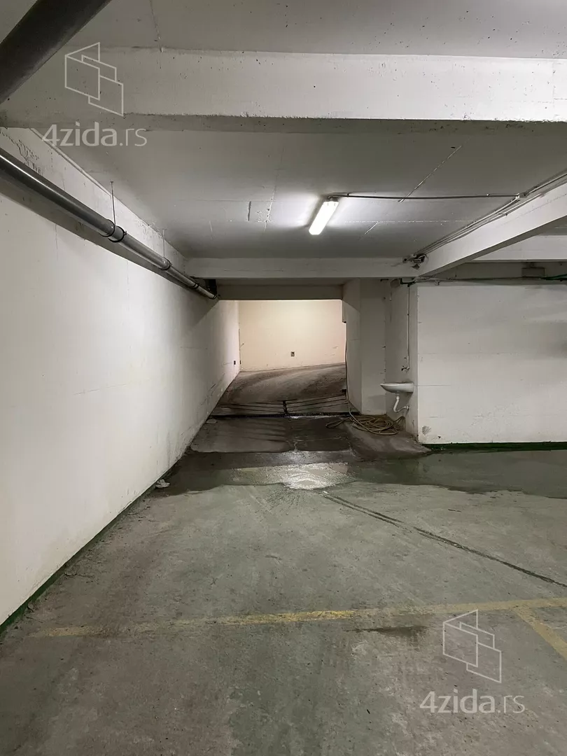 Garaža | 4zida