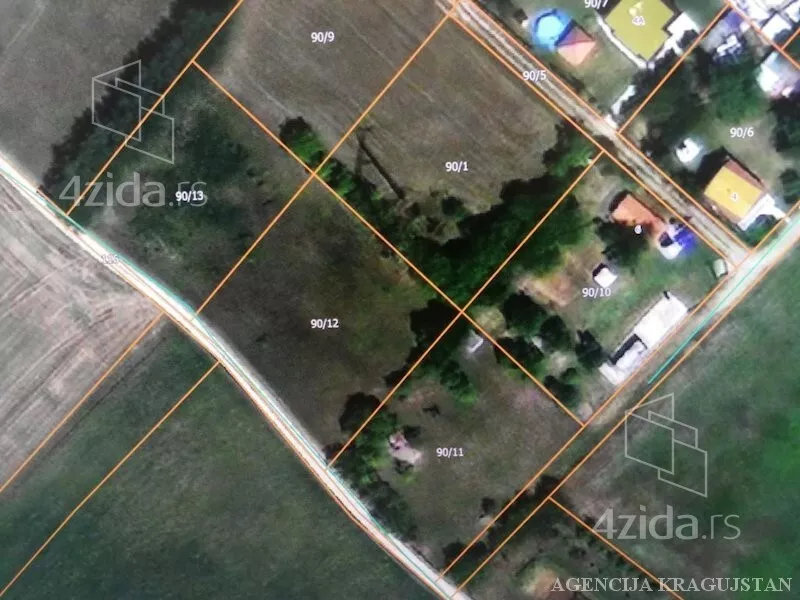 Građevinsko zemljište | 4zida