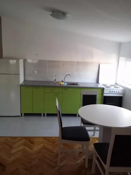 Braće Ribnikar 38 | 4zida.rs