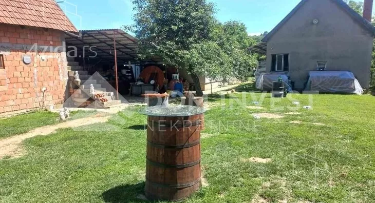 Kuća | 4zida