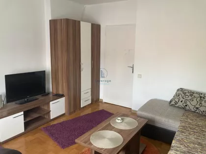 Ace Joksimovića | 4zida.rs