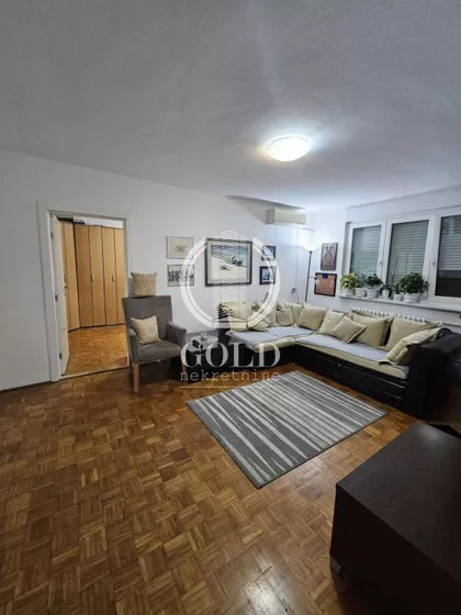 Katarine Ivanović | 4zida.rs