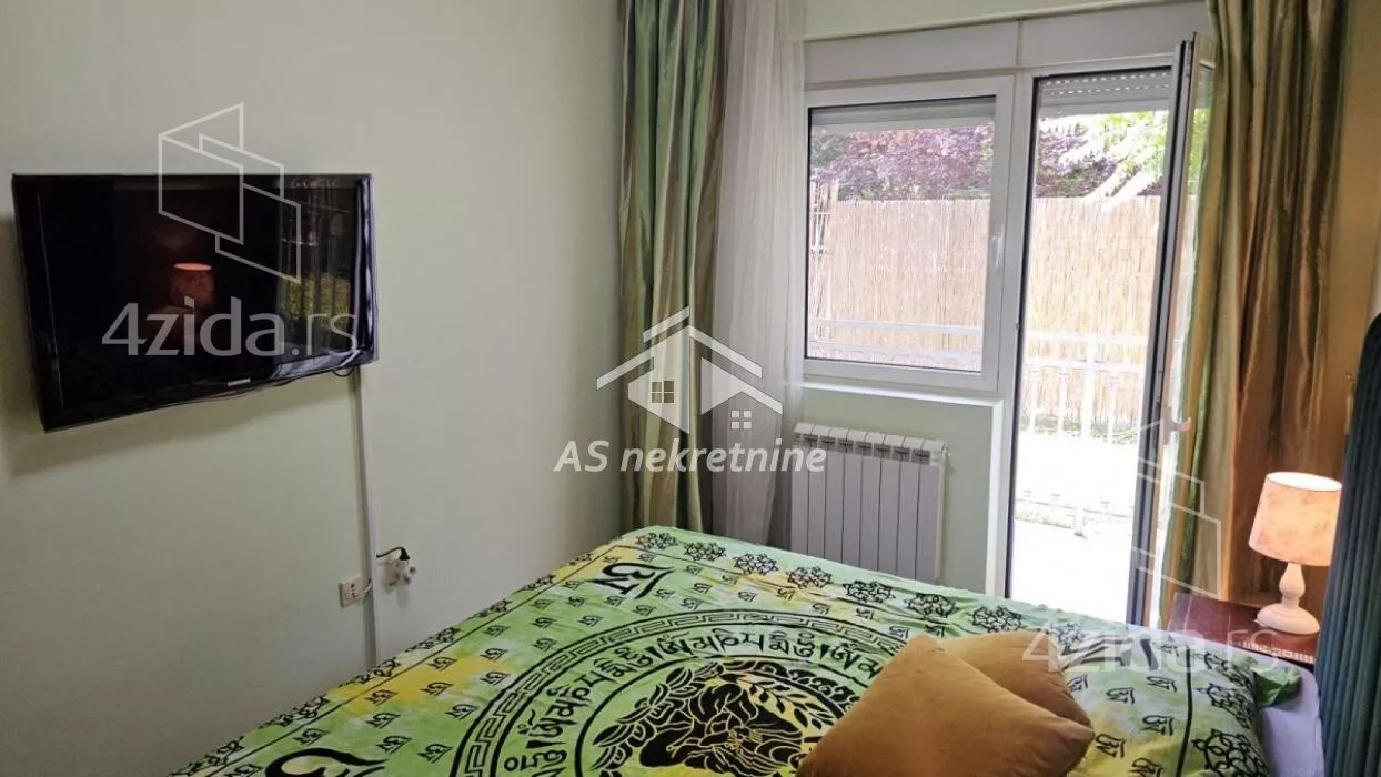 Četvoroiposoban stan | 4zida