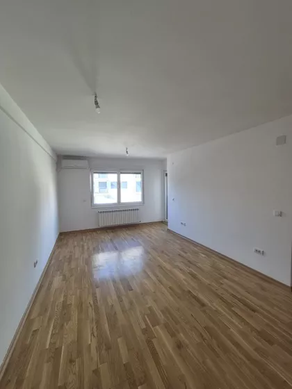 Oslobođenja | 4zida.rs