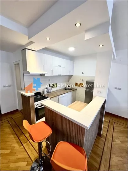 Crveni Krst Vračar | 4zida.rs