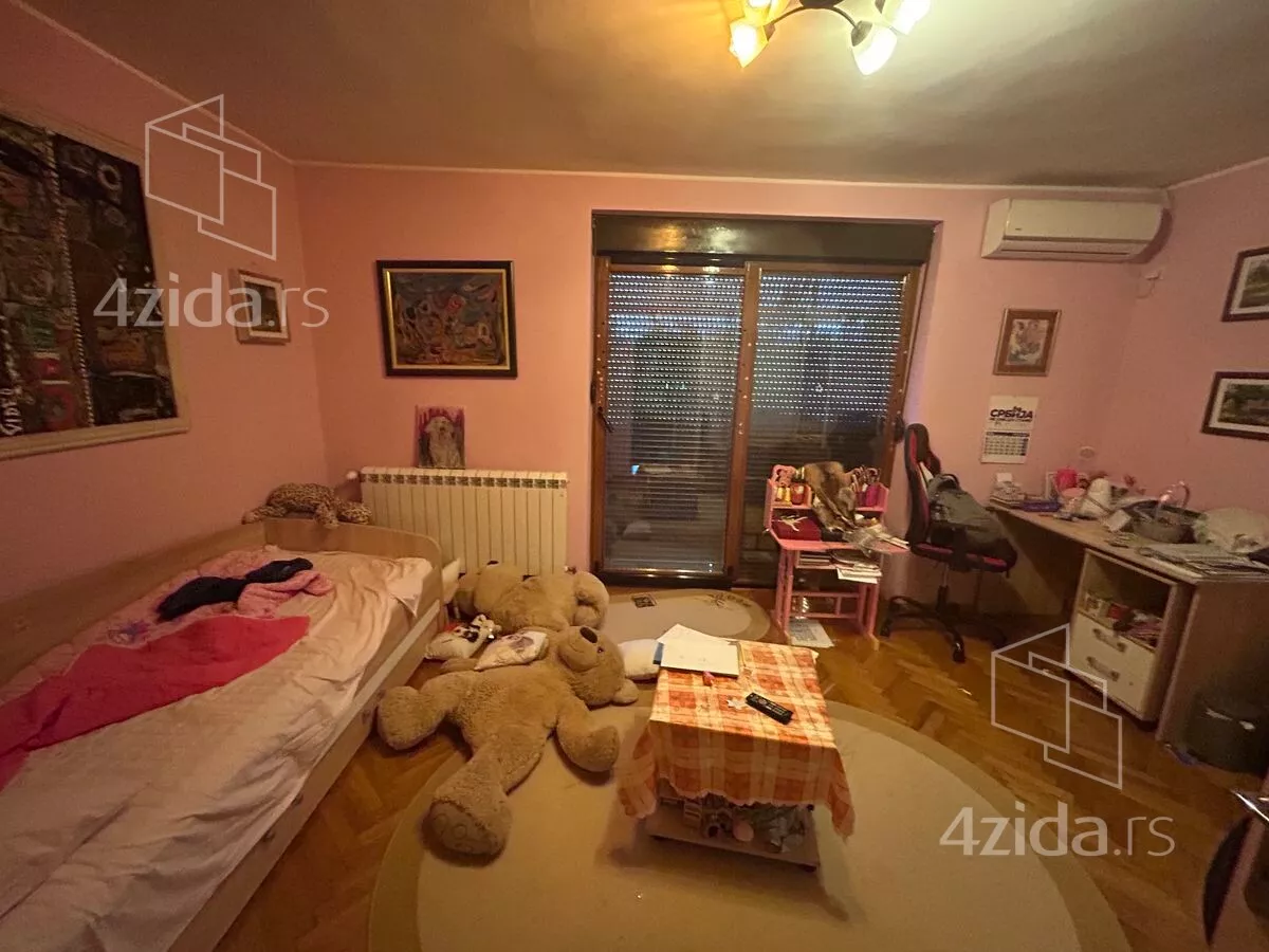 3-etažna kuća | 4zida