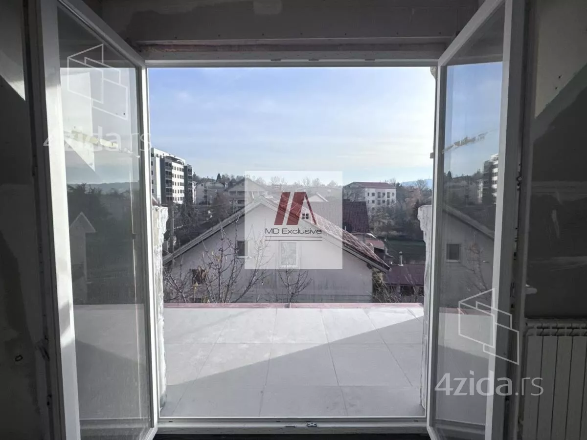 Troiposoban stan | 4zida