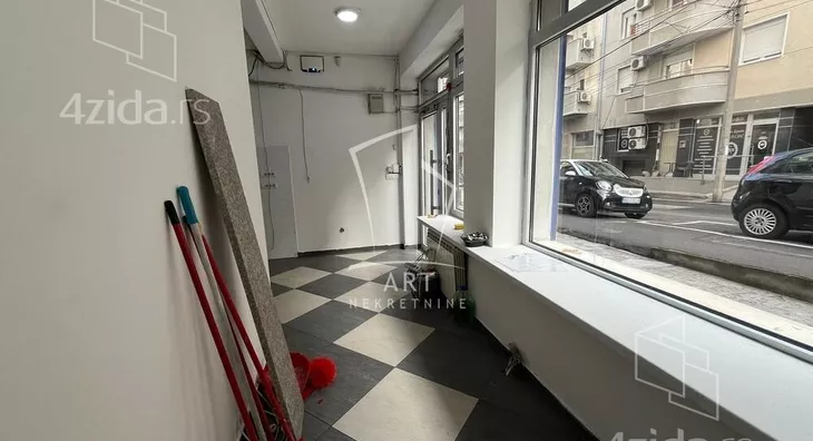 Poslovni prostor | 4zida