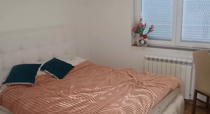 Šestosoban stan | 4zida