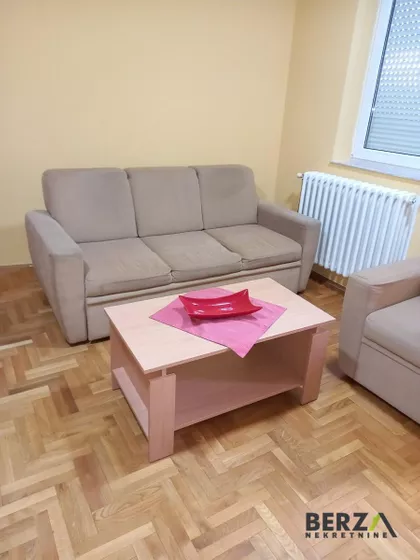 Cara Dušana | 4zida.rs