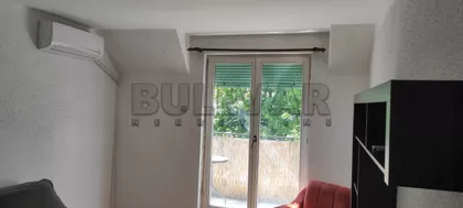 Velikotrnavska | 4zida.rs