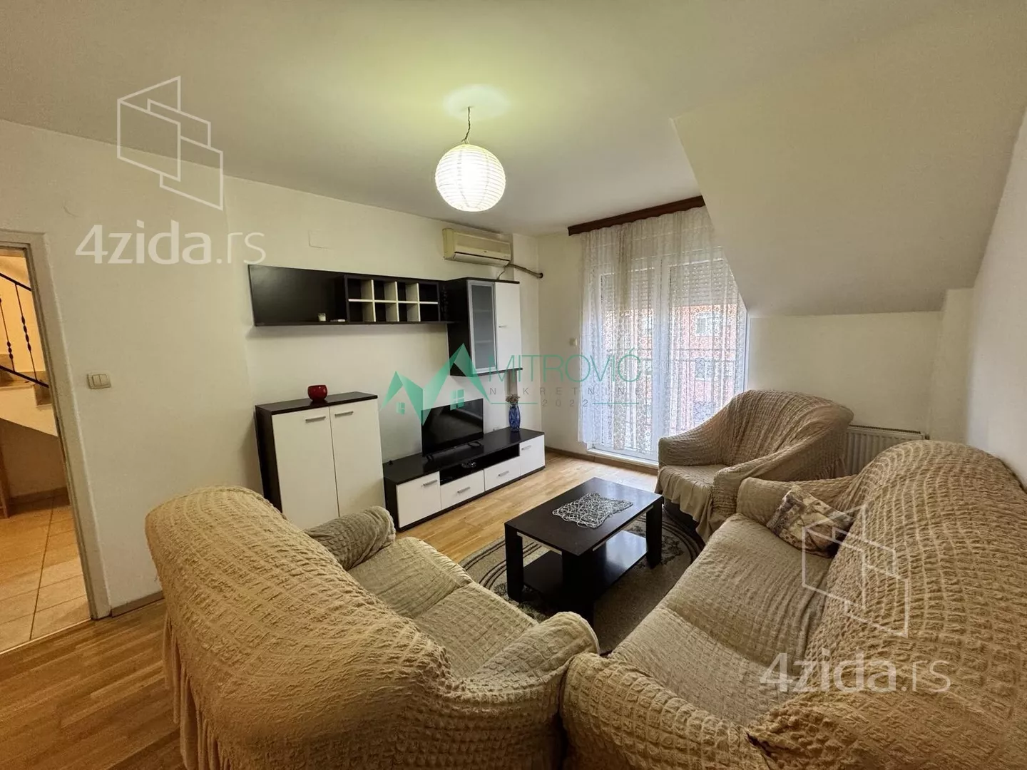 Petosoban stan | 4zida