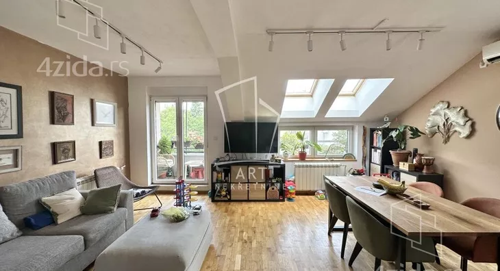 Četvorosoban stan | 4zida