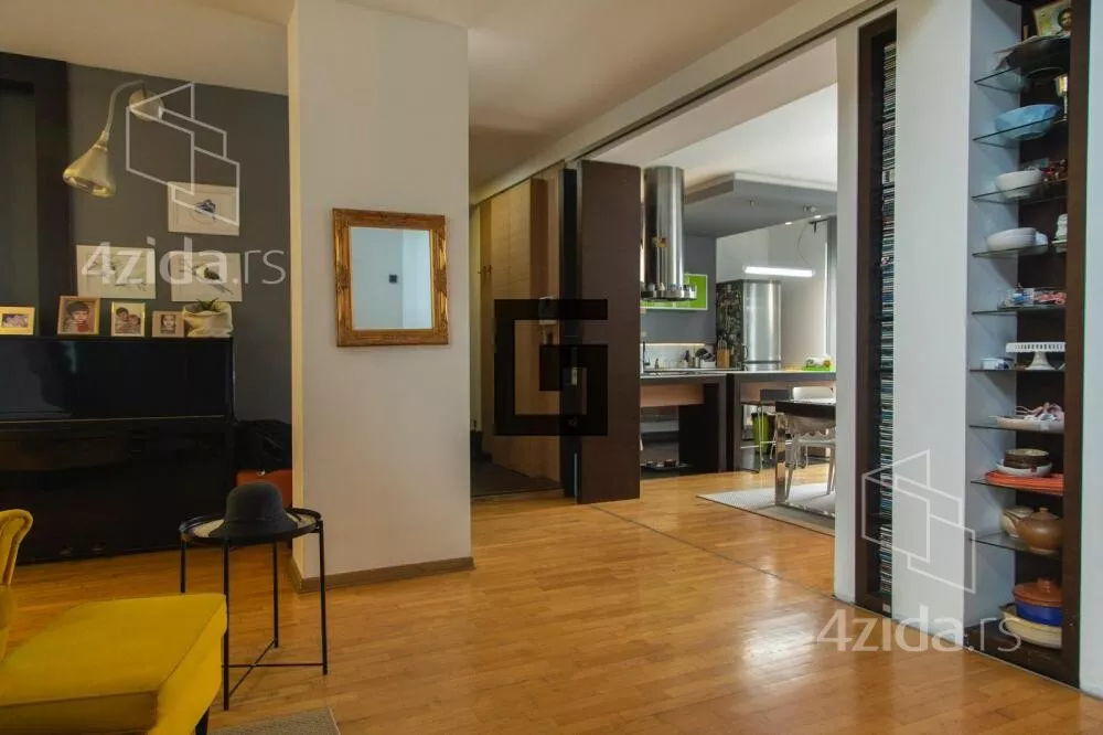 Petosoban stan | 4zida