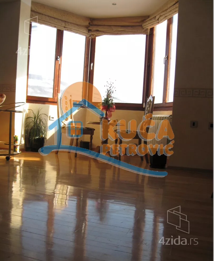 3-etažna kuća | 4zida