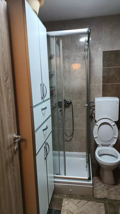 Ratnih Vojnih Invalida 62A | 4zida.rs