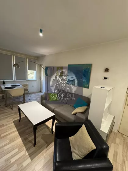Stan za izdavanje · 52 m² · Slavija, Vračar, Beograd