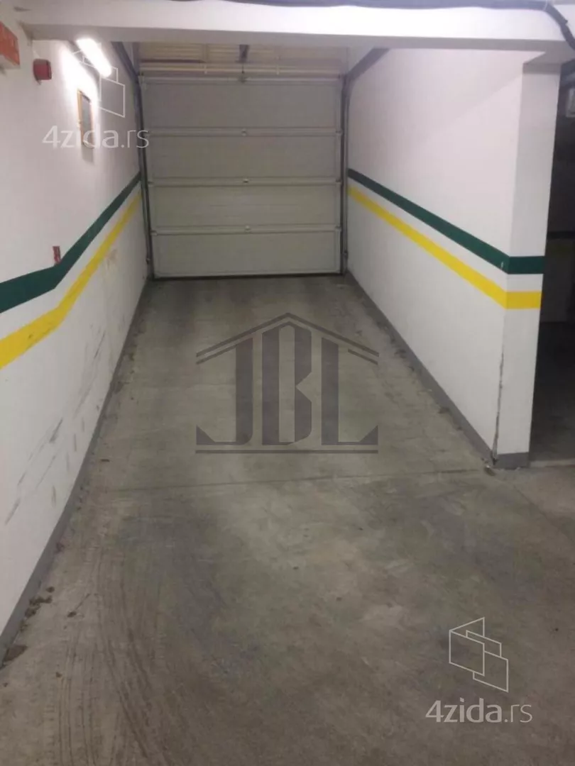 Garaža/Parking | 4zida