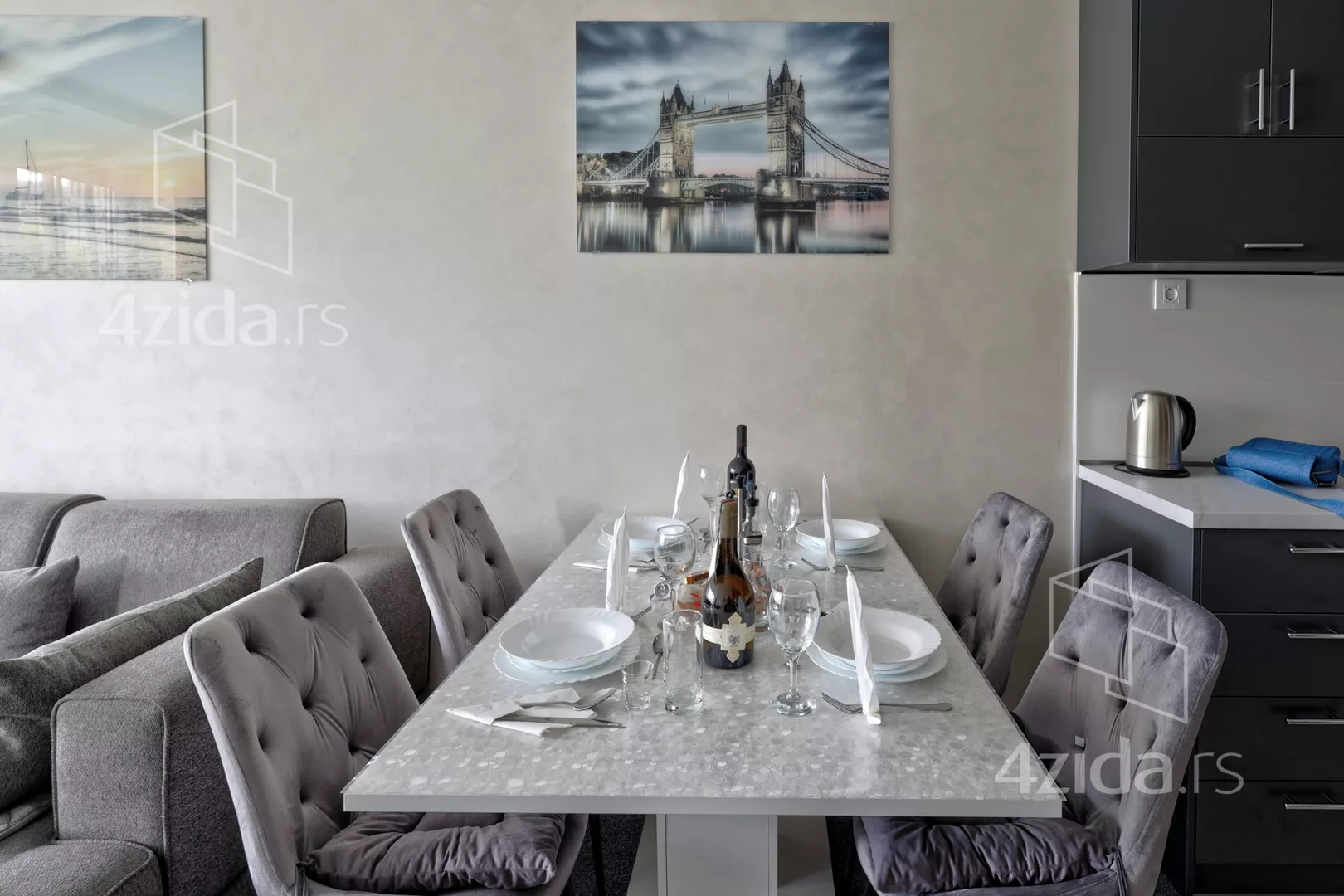 Jednoiposoban stan | 4zida