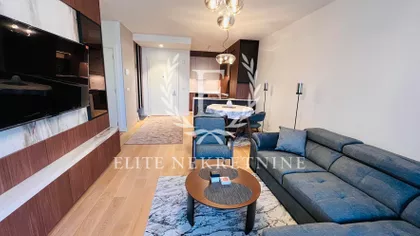 Luke Ćelovića Trebinjca BW | 4zida.rs