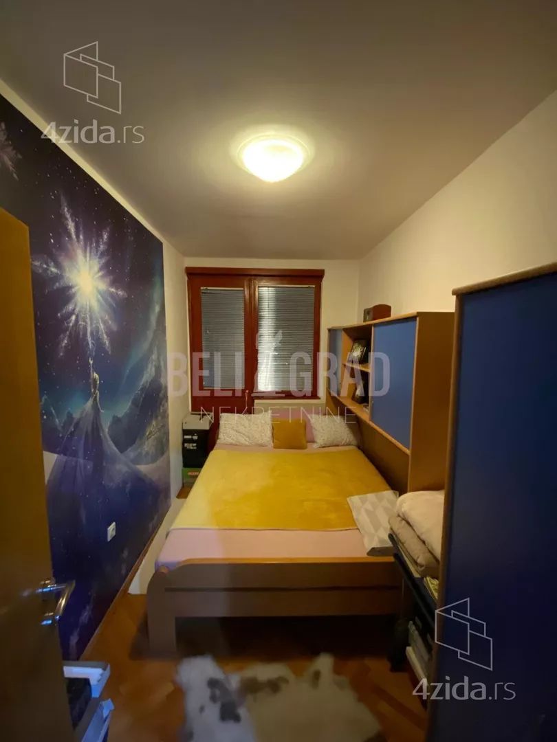 Petosoban stan | 4zida