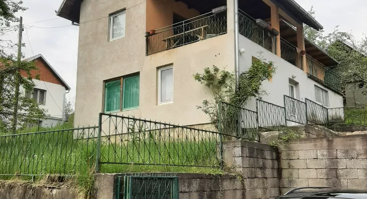 3-etažna kuća | 4zida