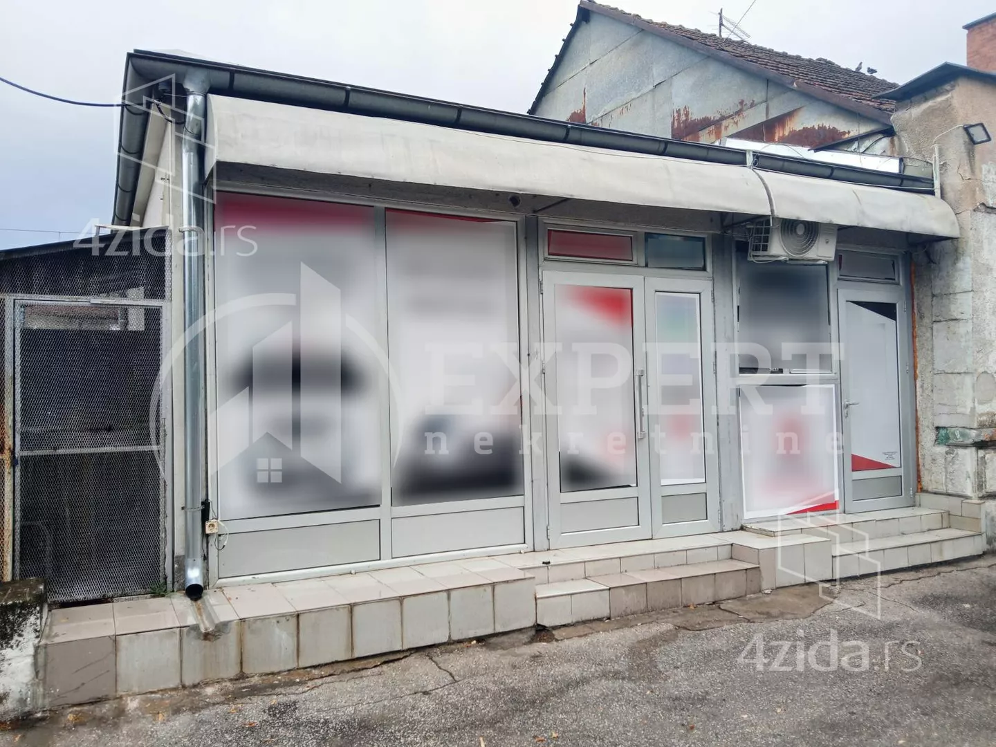 Lokal | 4zida