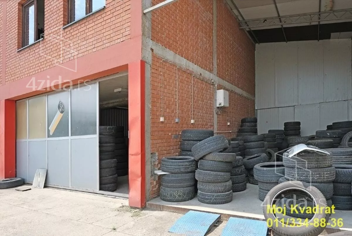 Plac | 4zida