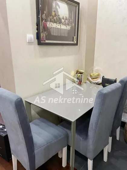 Crveni Krst Vračar | 4zida.rs