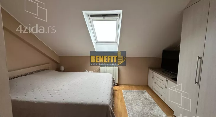 Petosoban stan | 4zida