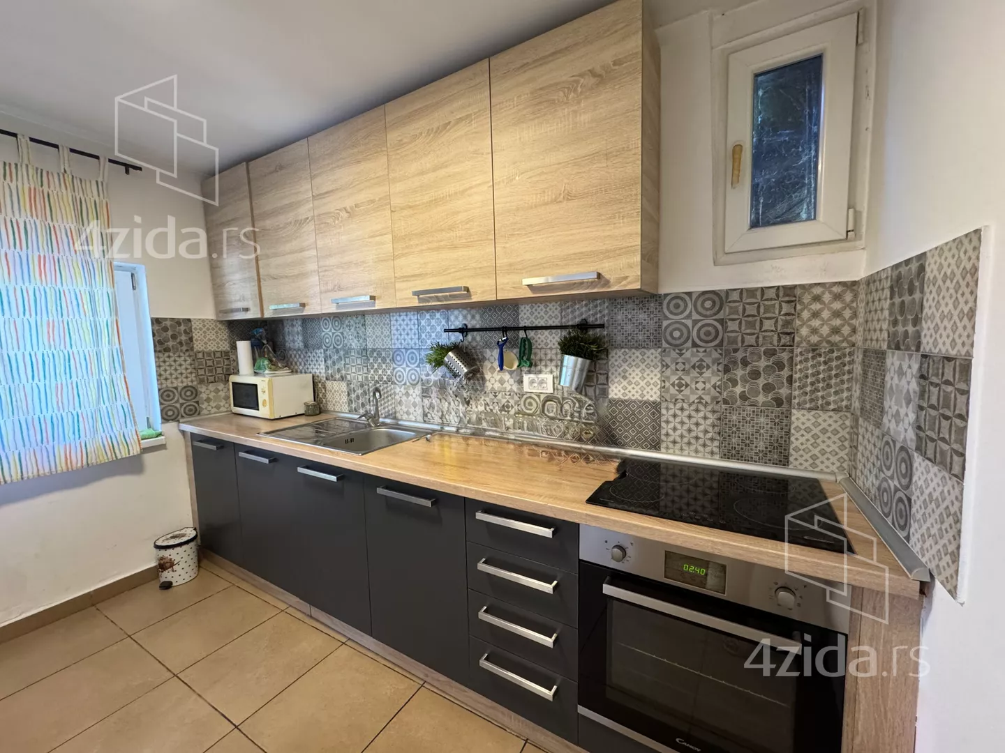 3-etažna kuća | 4zida