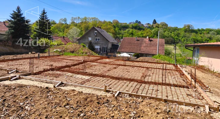 Građevinsko zemljište | 4zida