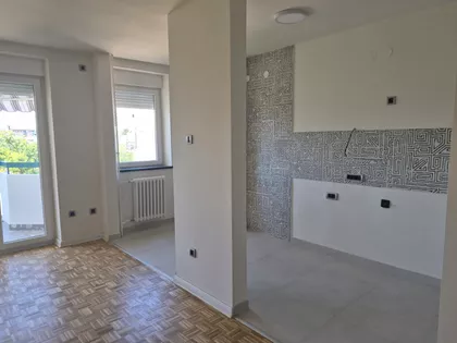 Cara Dušana | 4zida.rs