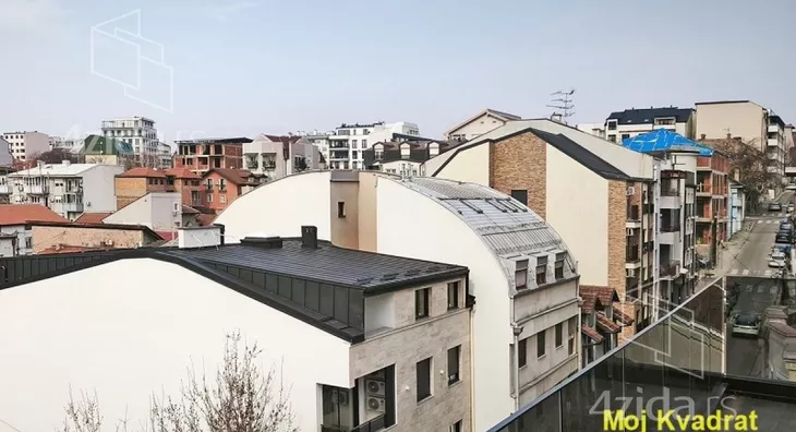 Petosoban stan | 4zida