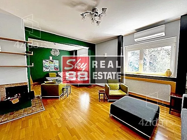 Četvoroiposoban stan | 4zida