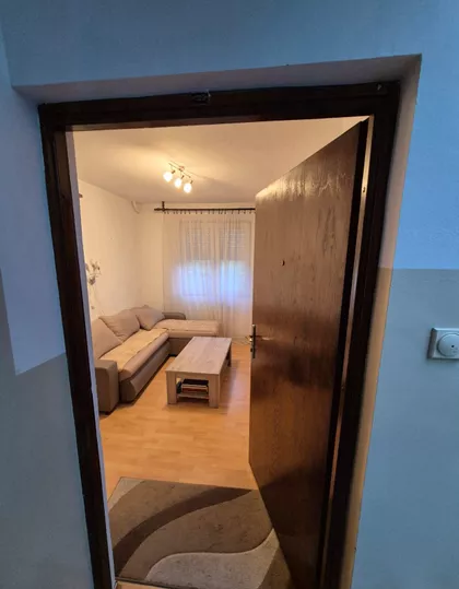 Milenka Grčića 11 | 4zida.rs