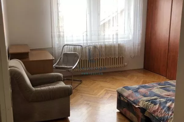 Četvoroiposoban stan | 4zida