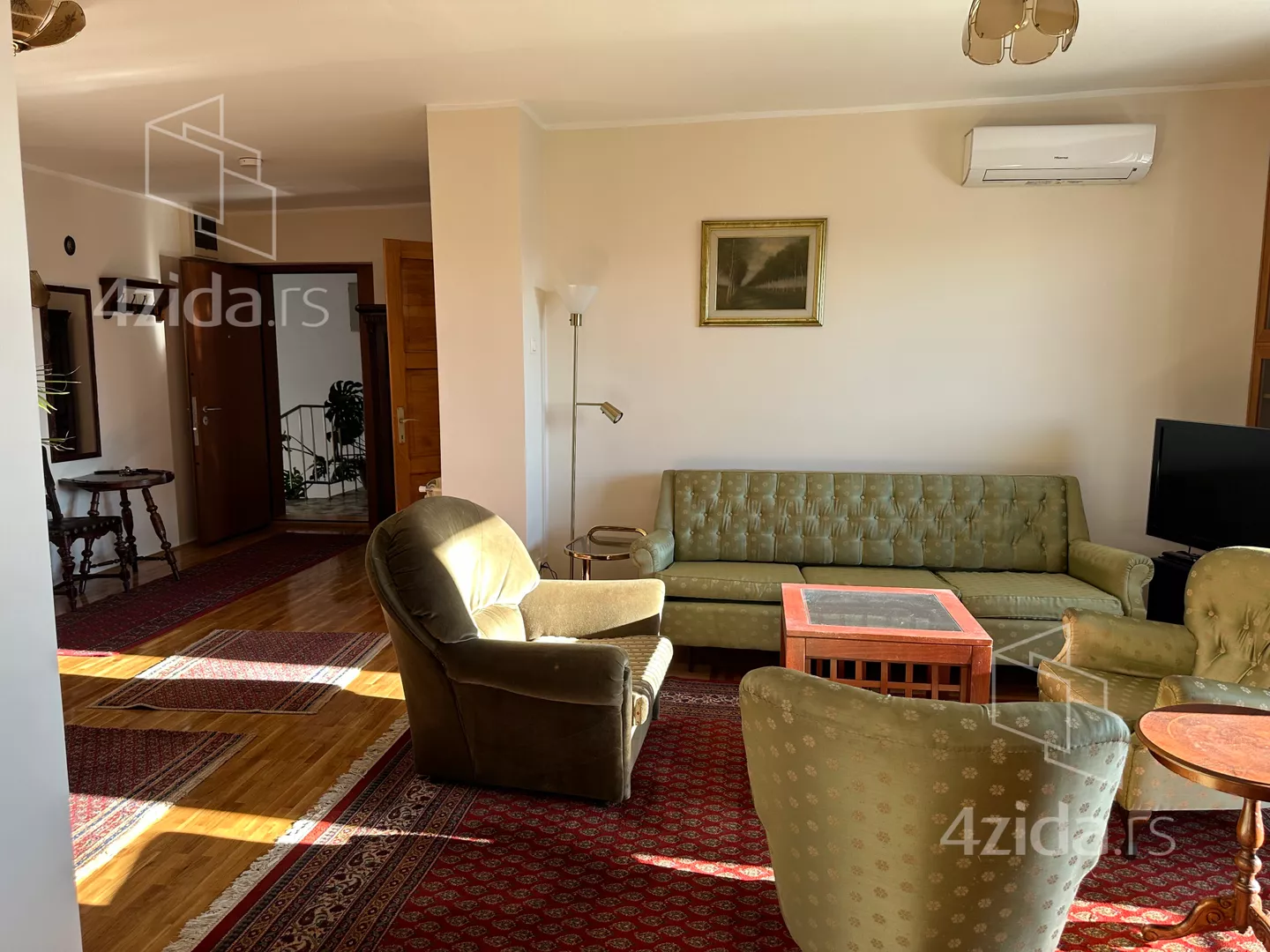 Troiposoban stan | 4zida