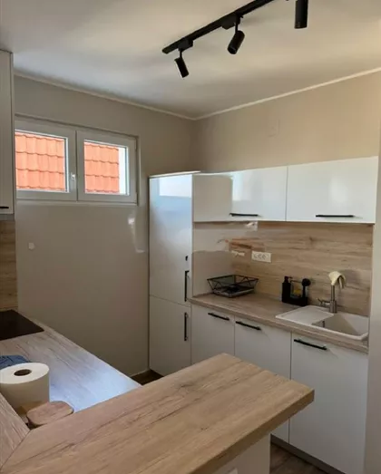 Autokomanda | 4zida.rs