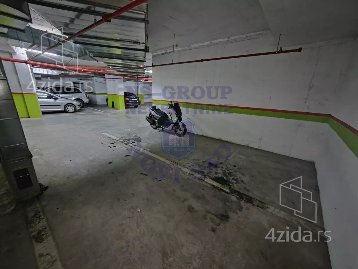 Parking | 4zida