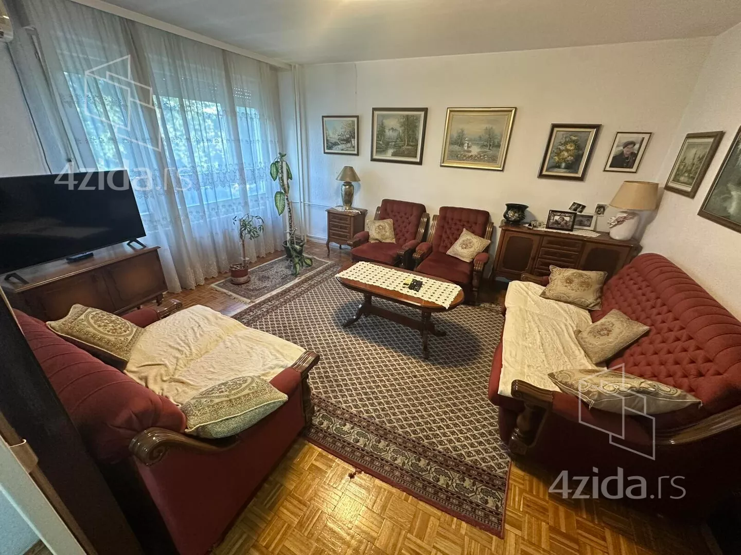 Troiposoban stan | 4zida