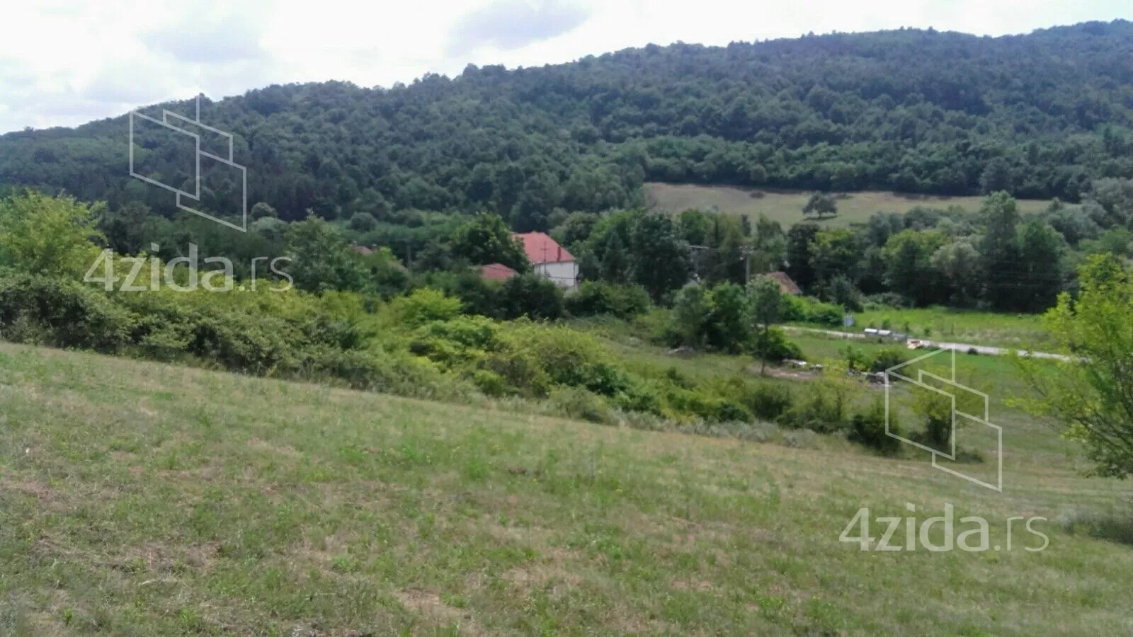 Plac | 4zida