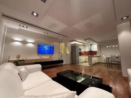 Lipov Gaj | 4zida.rs