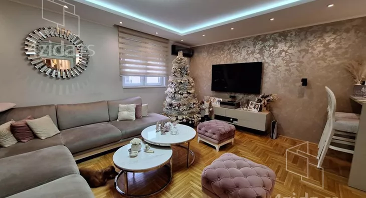 Petosoban stan | 4zida